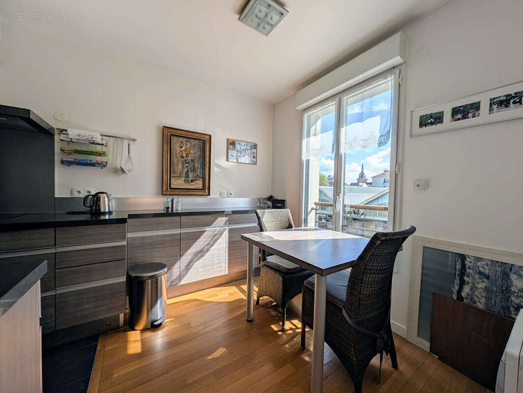 Appartement à MAISONS-LAFFITTE