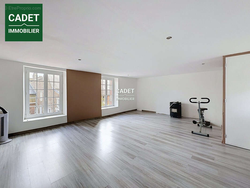 Maison 135 m² à La Haye-Pesnel  - photo 7