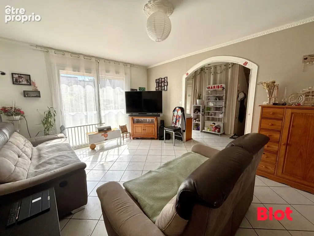 Photo Maison à Noyal-Chatillon-Sur-Seiche au prix de 334 900€