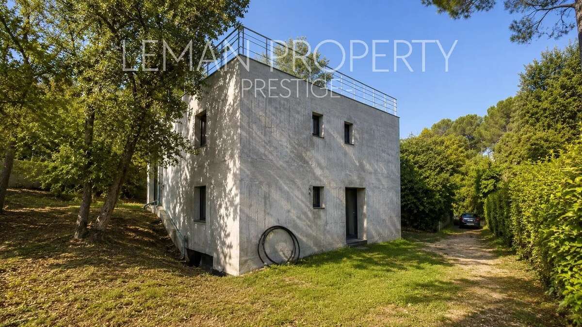 Maison à VALBONNE