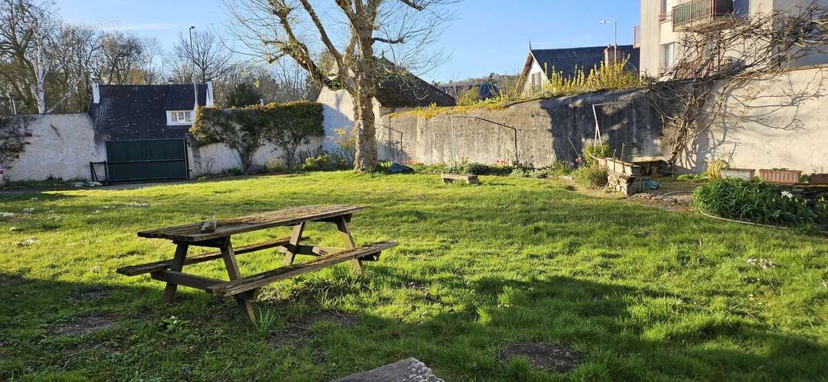 Opportunité Rare – Ensemble Immobilier d'Exception avec Local Commercial & Maison de Caractère - photo 10