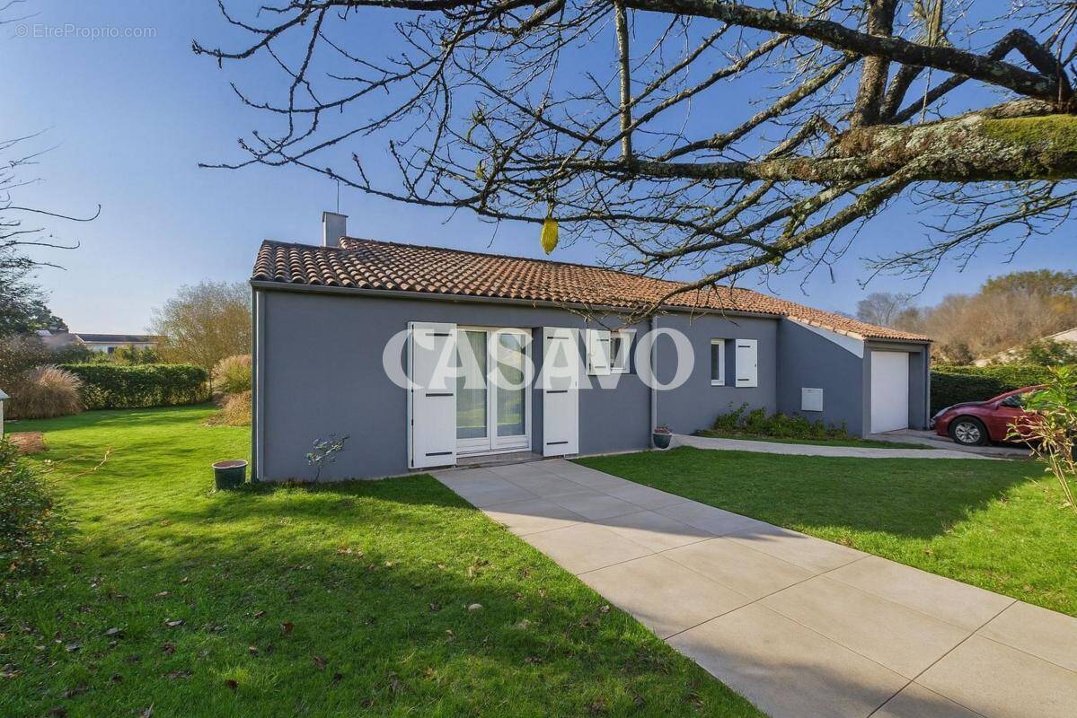 Maison à BOUGUENAIS