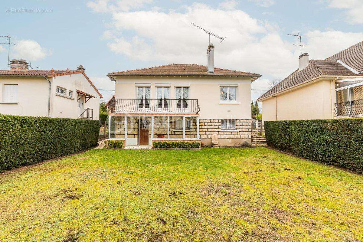 Maison à SAINT-MICHEL-SUR-ORGE