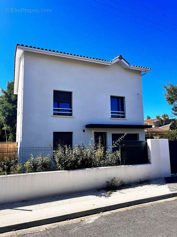 Appartement à PESSAC