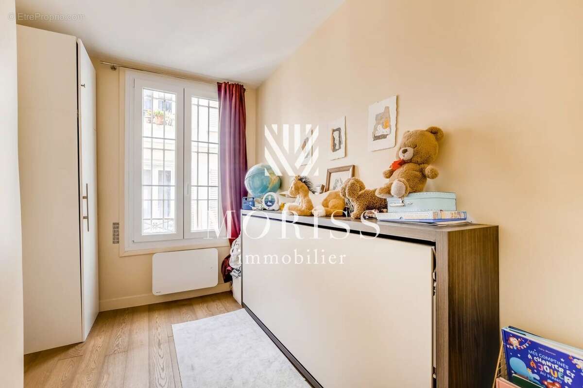 Appartement à PARIS-17E