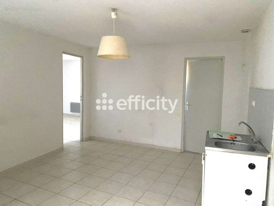 Appartement à MARSEILLE-7E