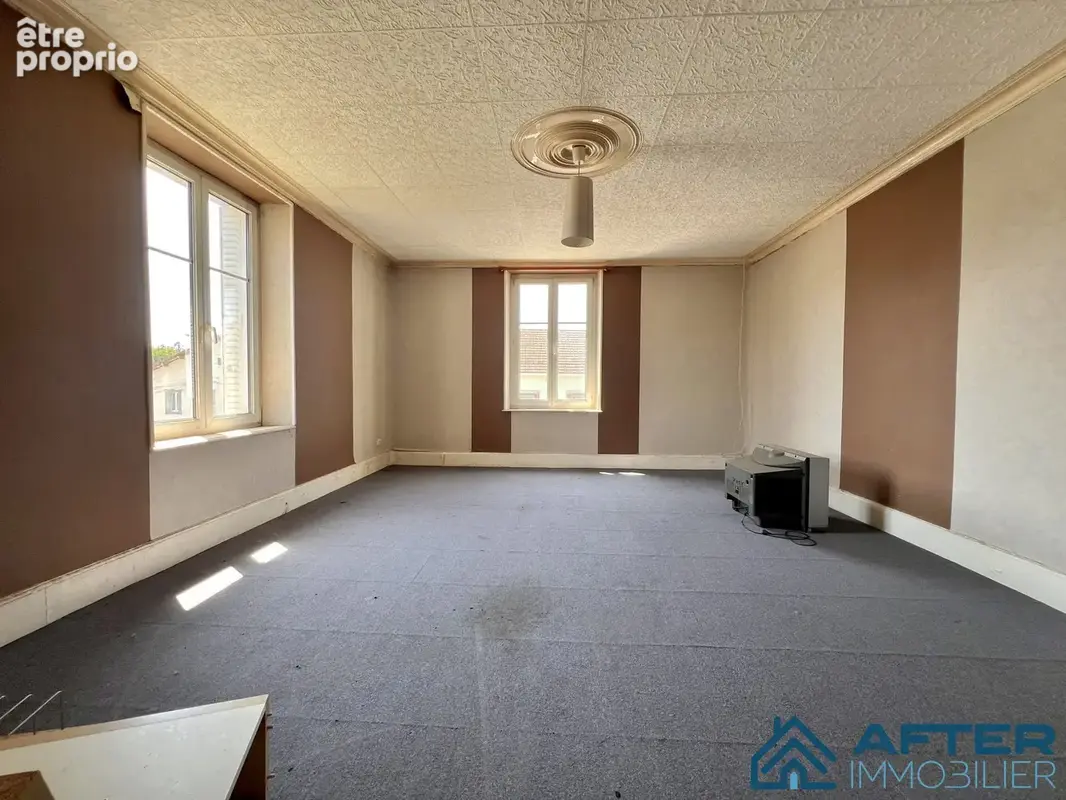 Maison 140 m² à Parux  - photo 5