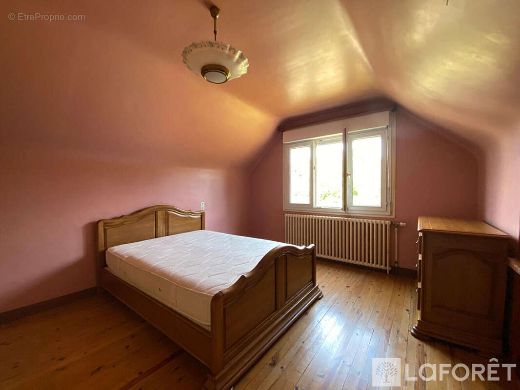 Maison à PLUSSULIEN