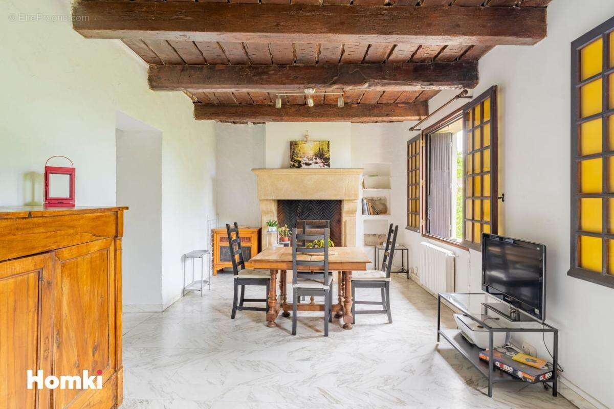 Appartement à MARSEILLE-9E