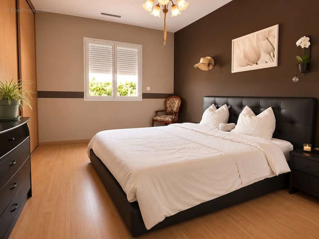 Maison de plain  pied T5 10 m2 sur 2000 m2 de parcelle - photo 14
