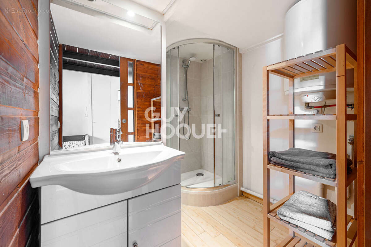 Appartement à PARIS-9E