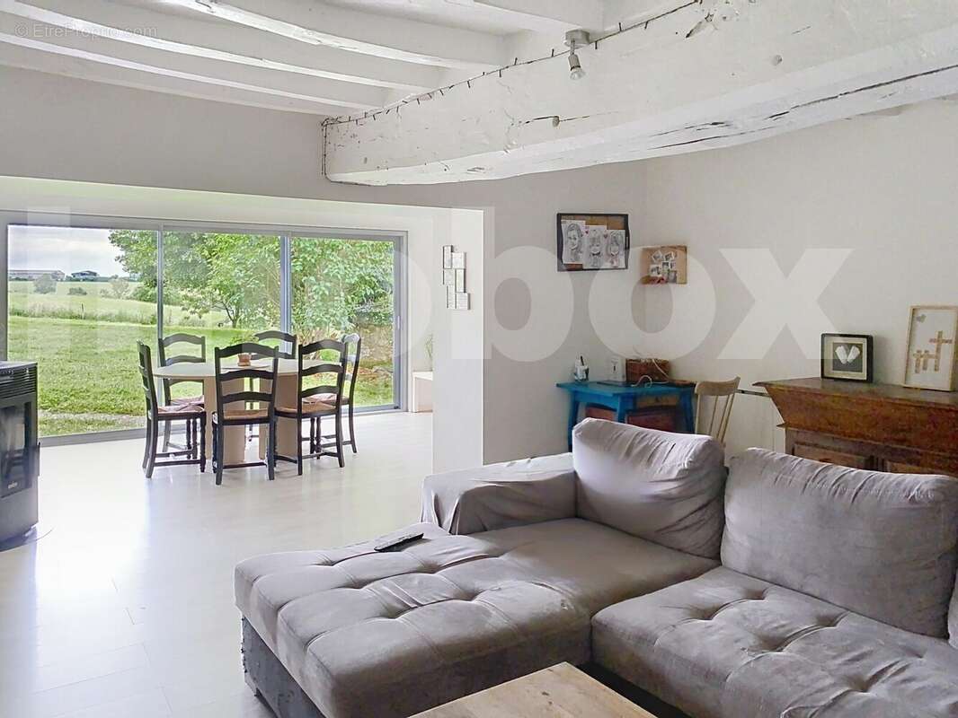 daniel_00001 - Maison à LA ROUXIERE