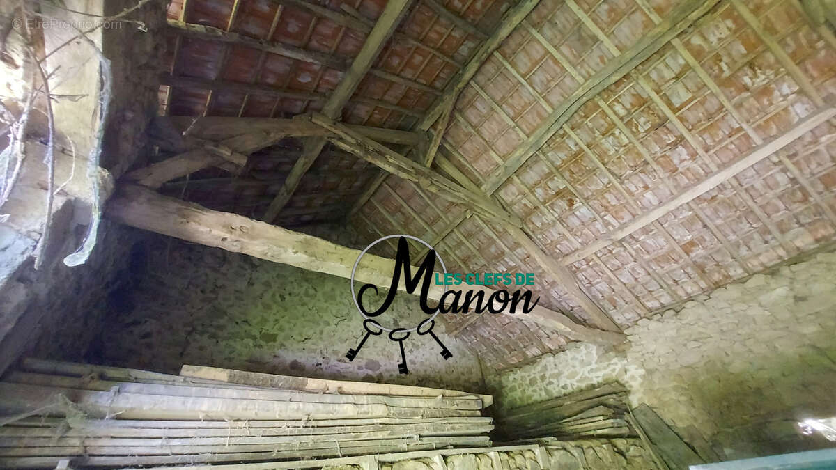 Maison à LAURIERE
