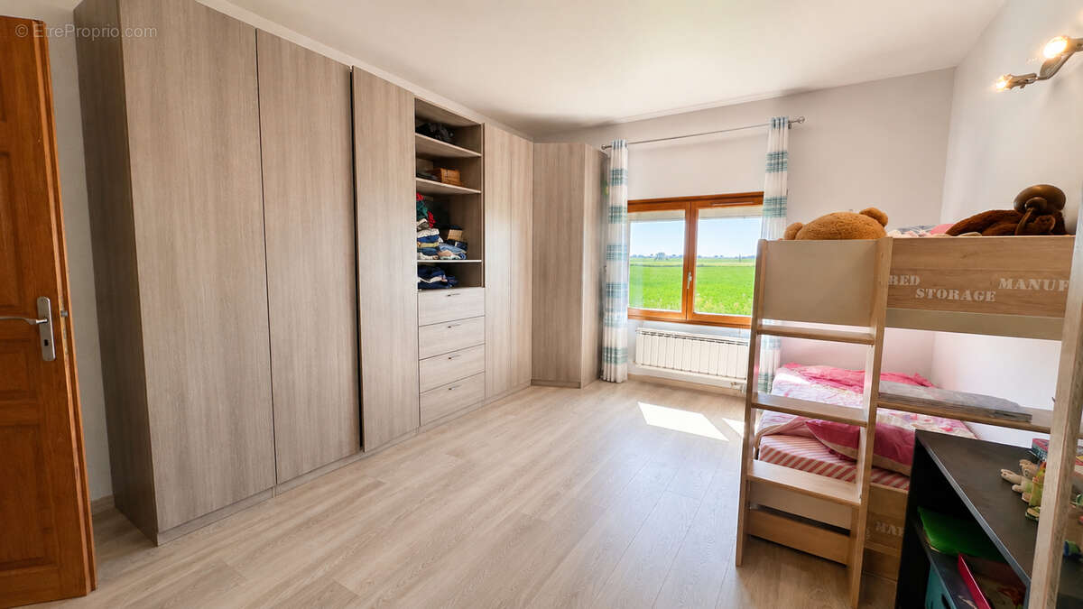 Longère de plain-pied au calme véranda, 3 chambres - photo 12