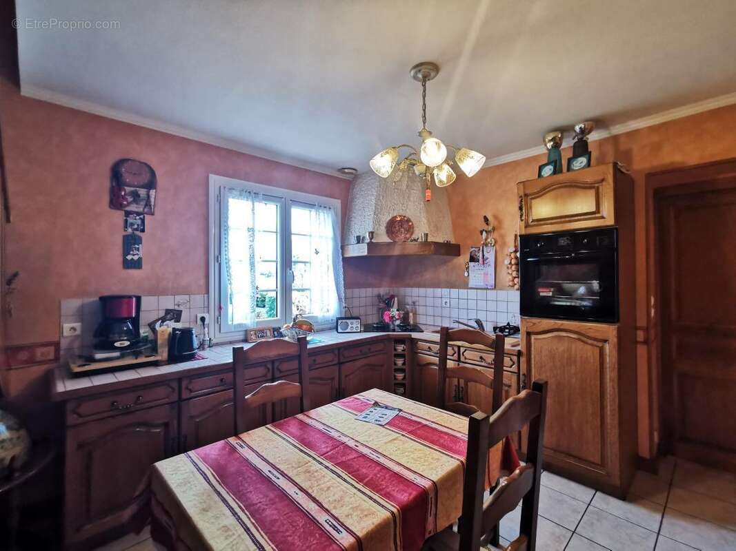 Maison à SAINT-CLET
