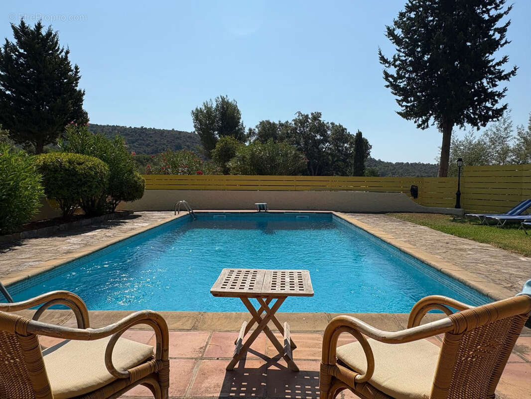 Maison à BORMES-LES-MIMOSAS