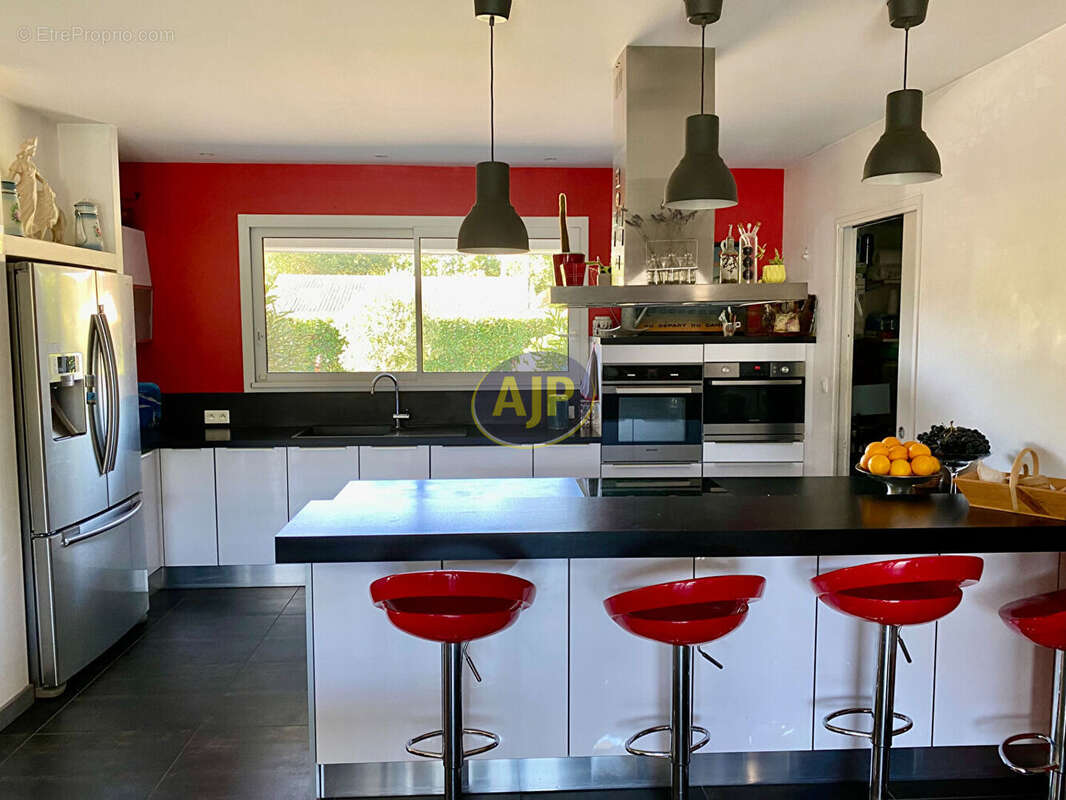 Maison à NAUJAC-SUR-MER