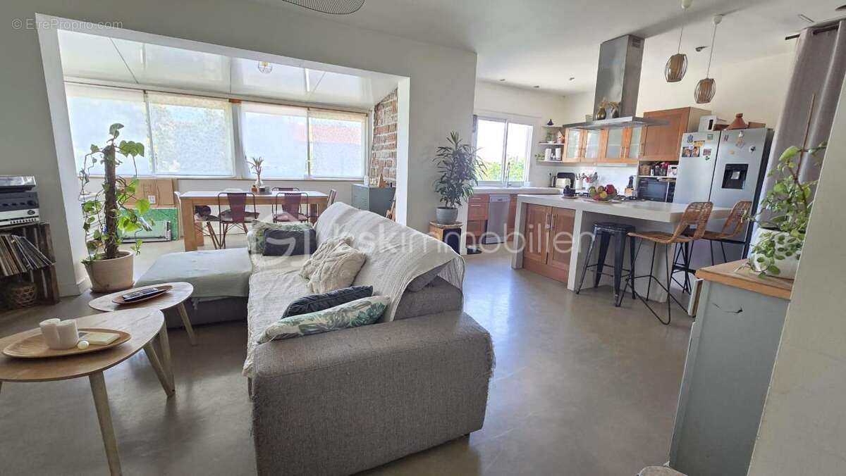 Frontignan – Appartement T5 de 110 m² avec garage de 40 m² et jardin privatif - photo 3
