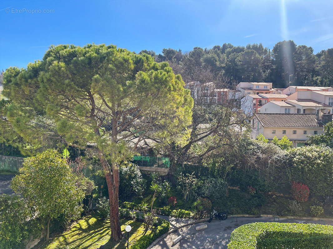 Appartement à MOUGINS