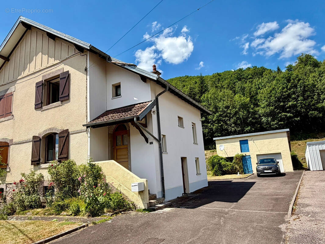 Maison à LA LONGINE
