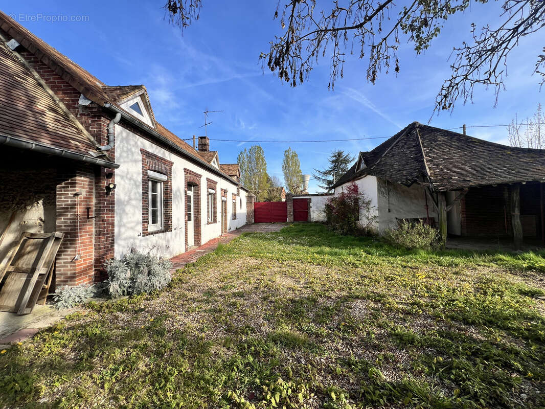 Maison à ABONDANT