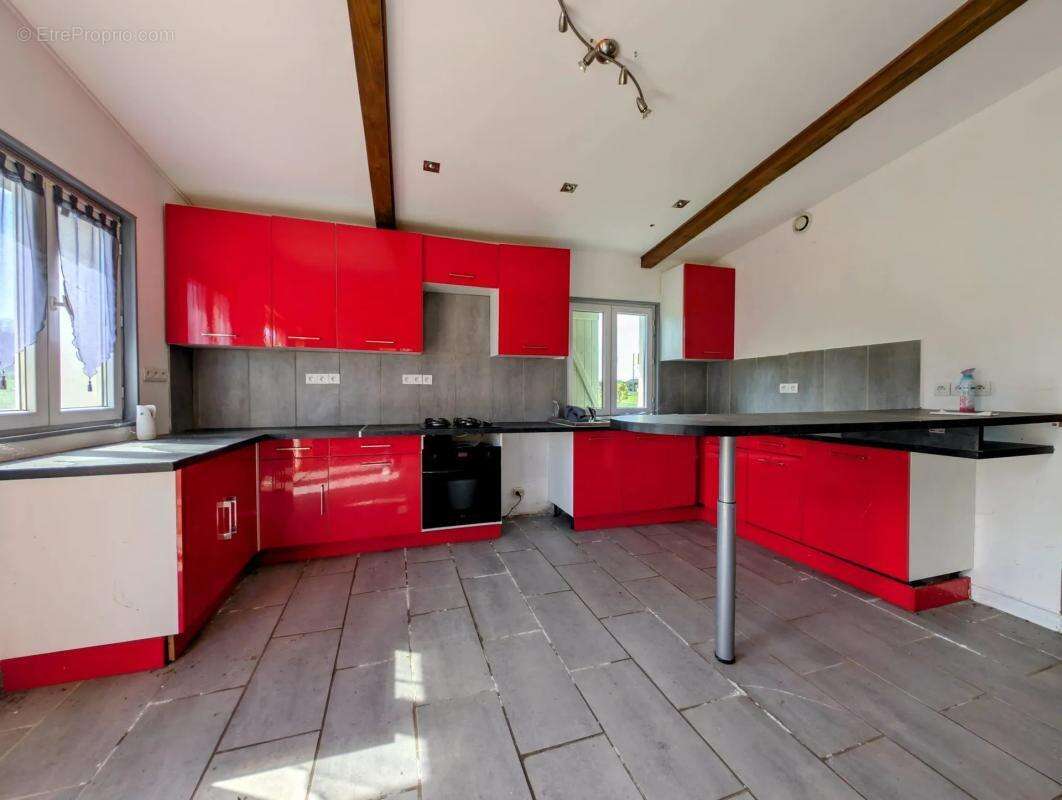 Maison à CHAMPAGNAC