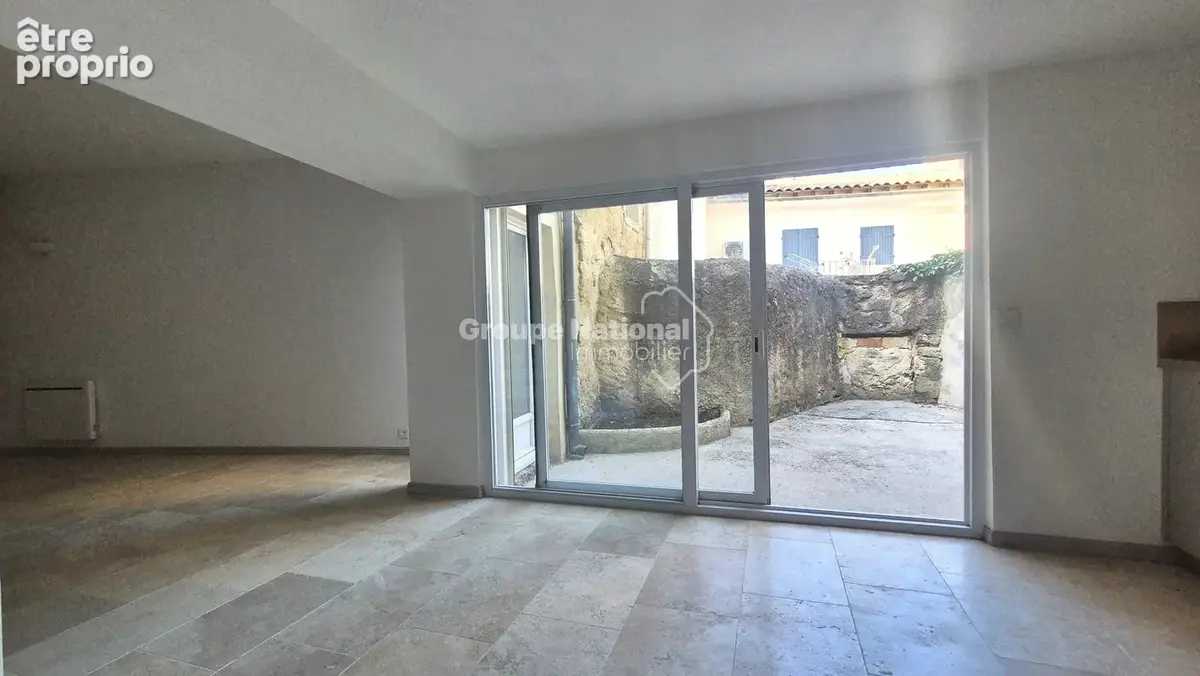 Entraigues-sur-la-sorgue - maison de village avec exterieur - photo 11