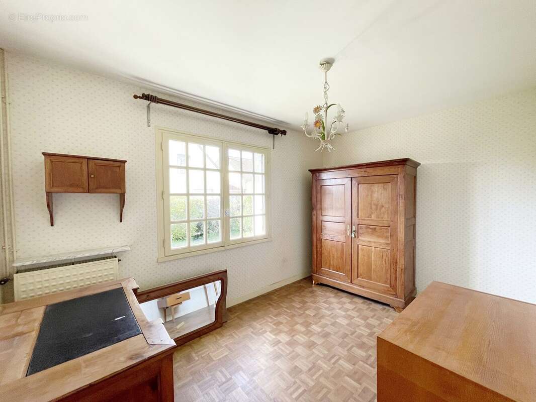 Maison 136 m² à Teloche  - photo 9