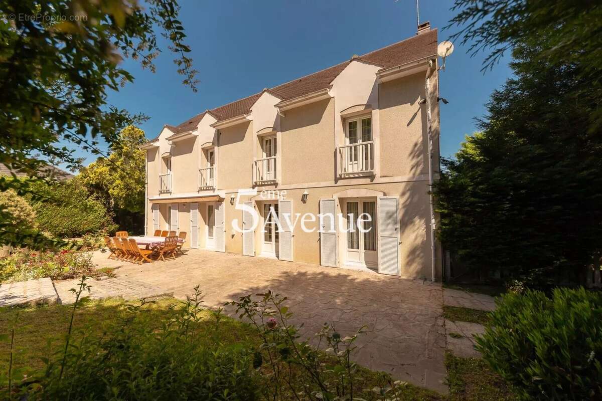 Maison à LAGNY-SUR-MARNE