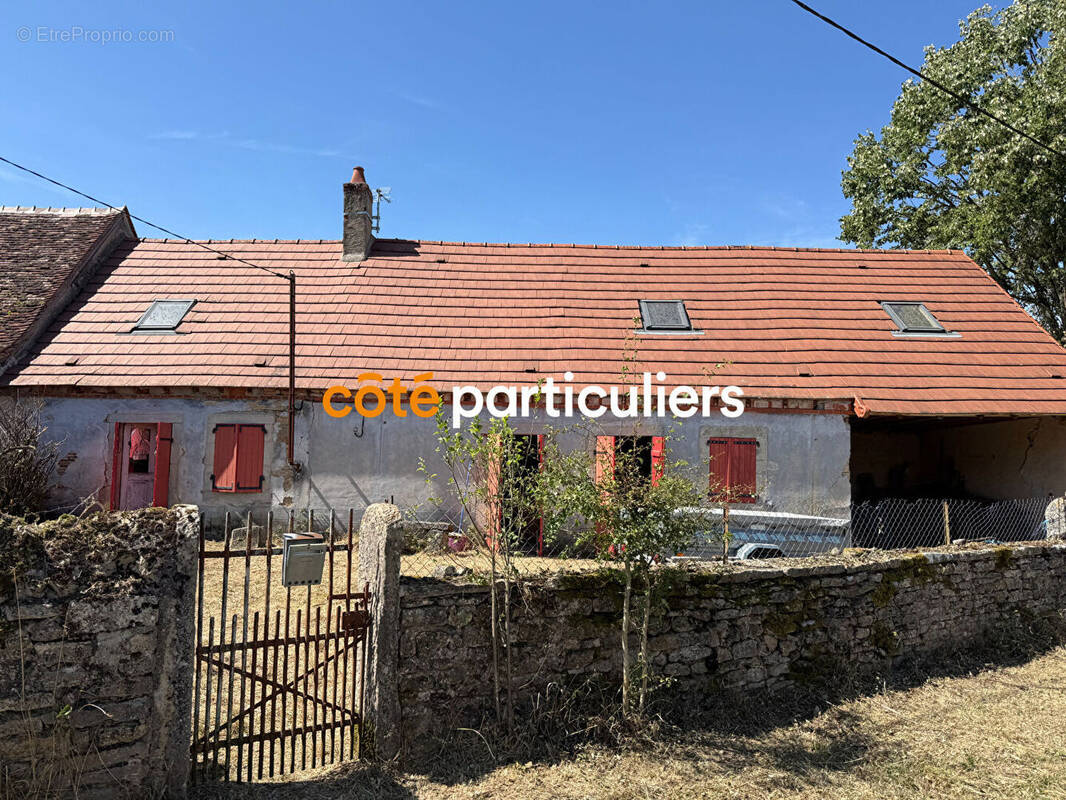 Maison à AUGY-SUR-AUBOIS