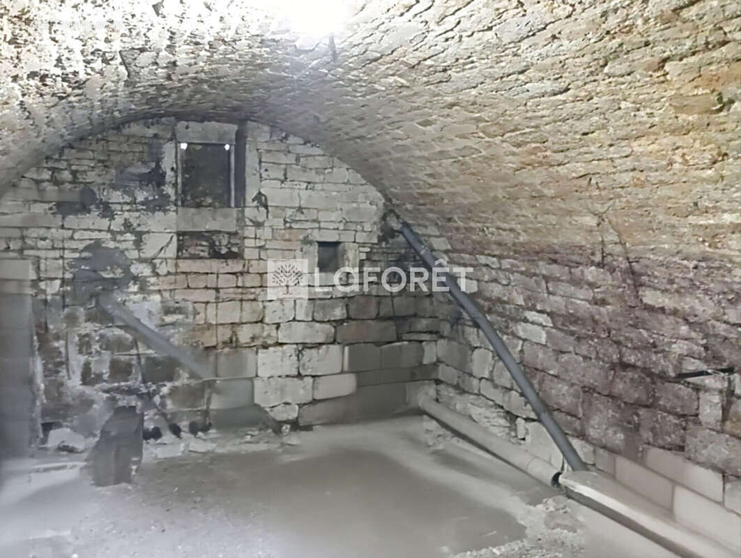 Maison à AIGLEPIERRE