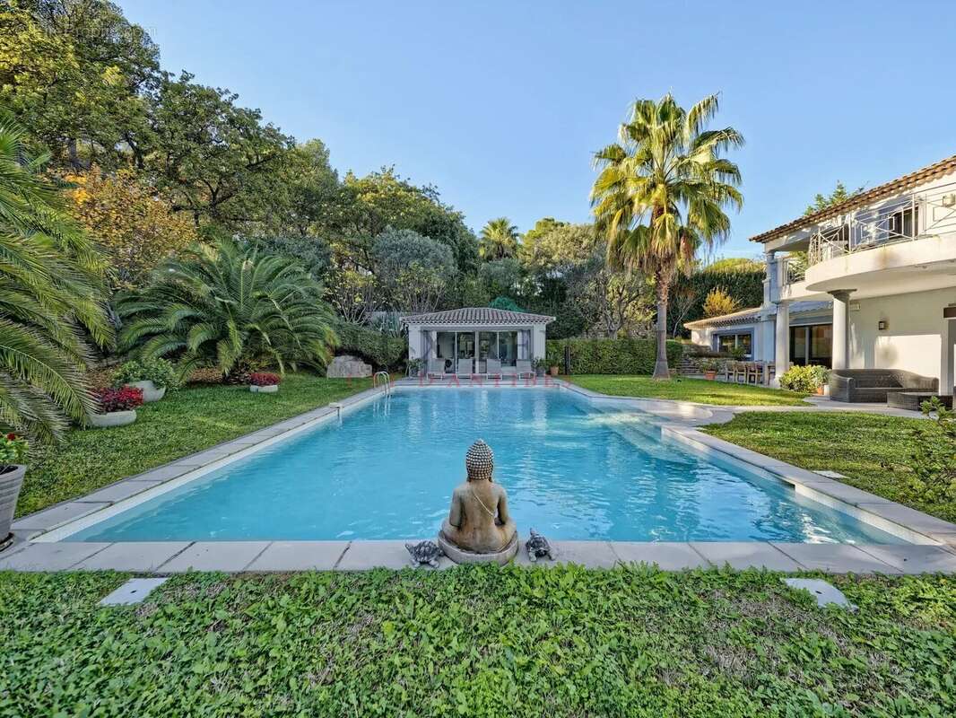 Maison à MOUGINS