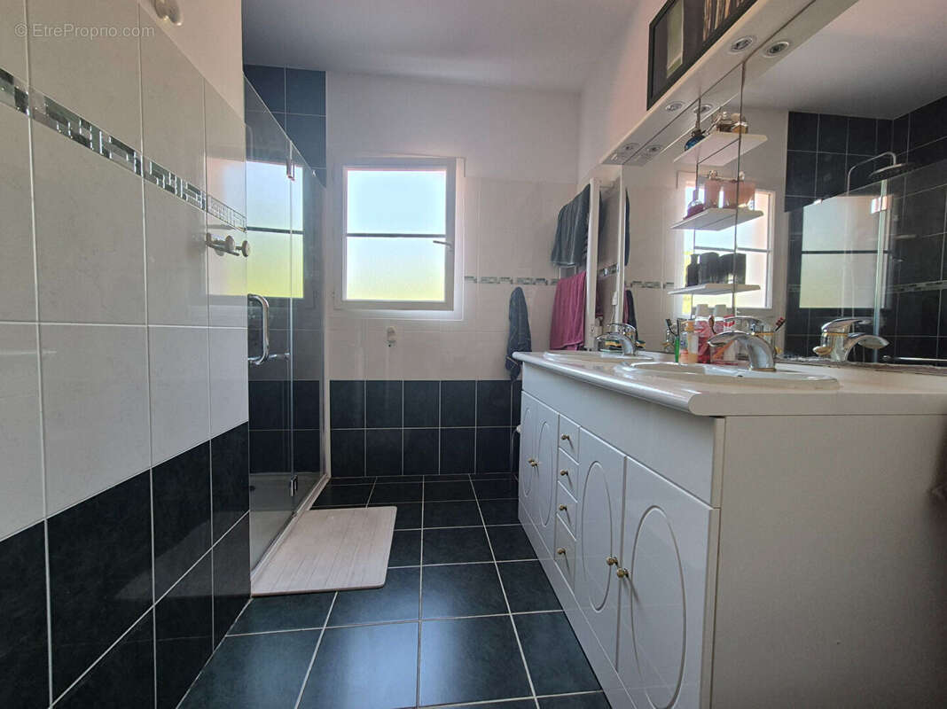 Maison 104m² à saint-georges-du-bois - photo 10