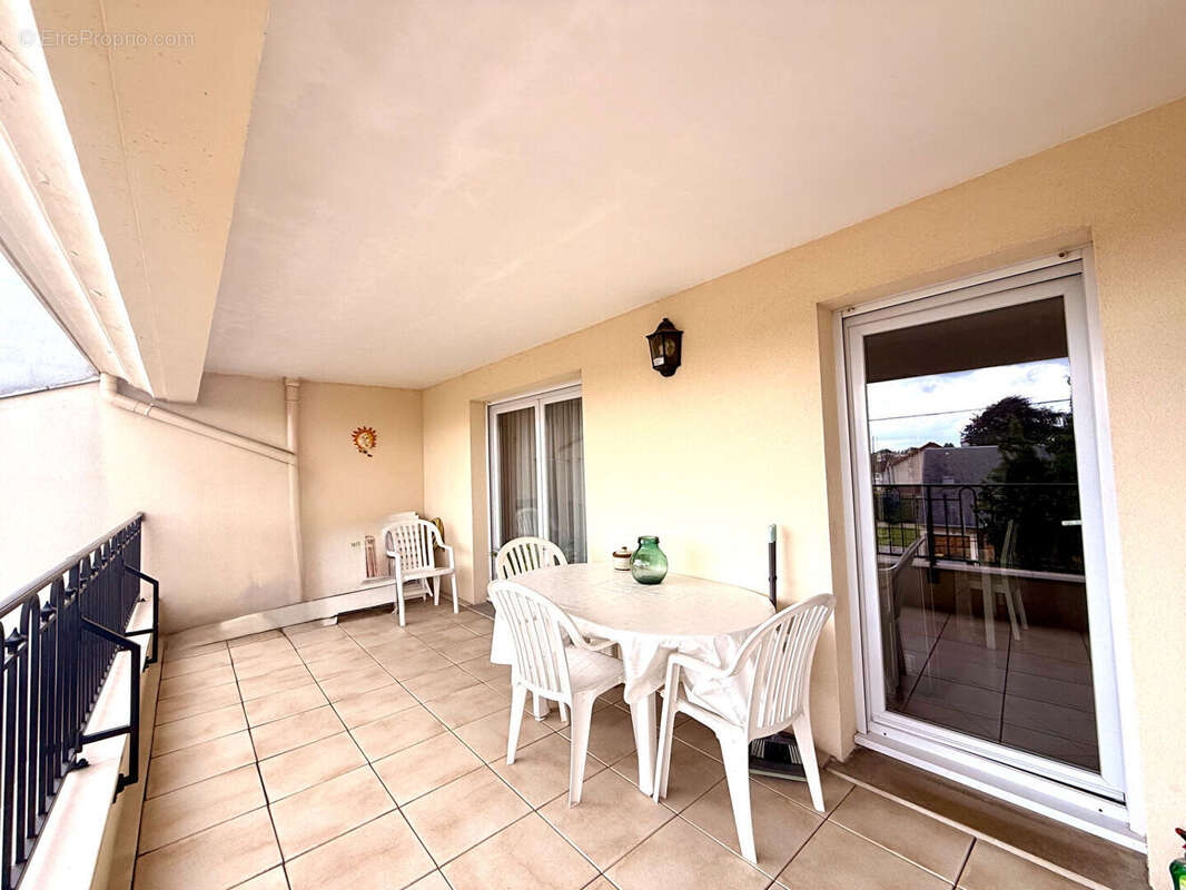 Appartement à PONTAULT-COMBAULT
