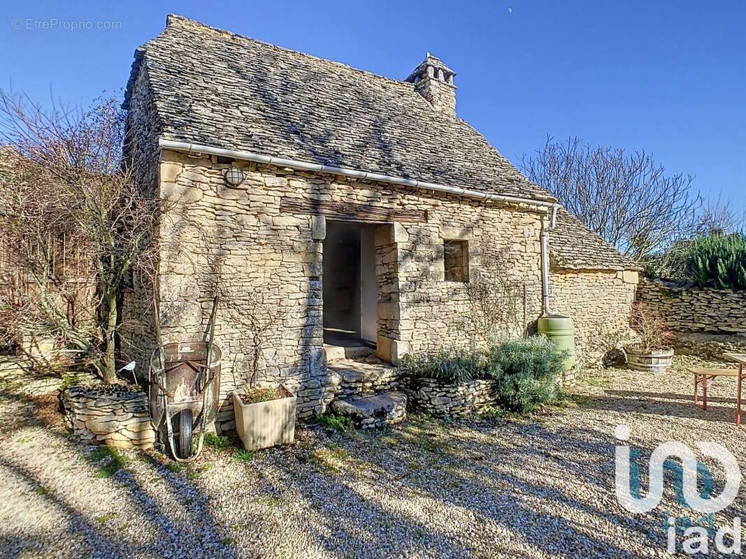 Photo 4 - Maison à ARCHIGNAC