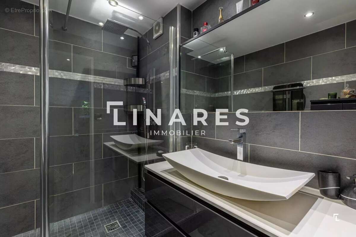 Appartement à MARSEILLE-12E