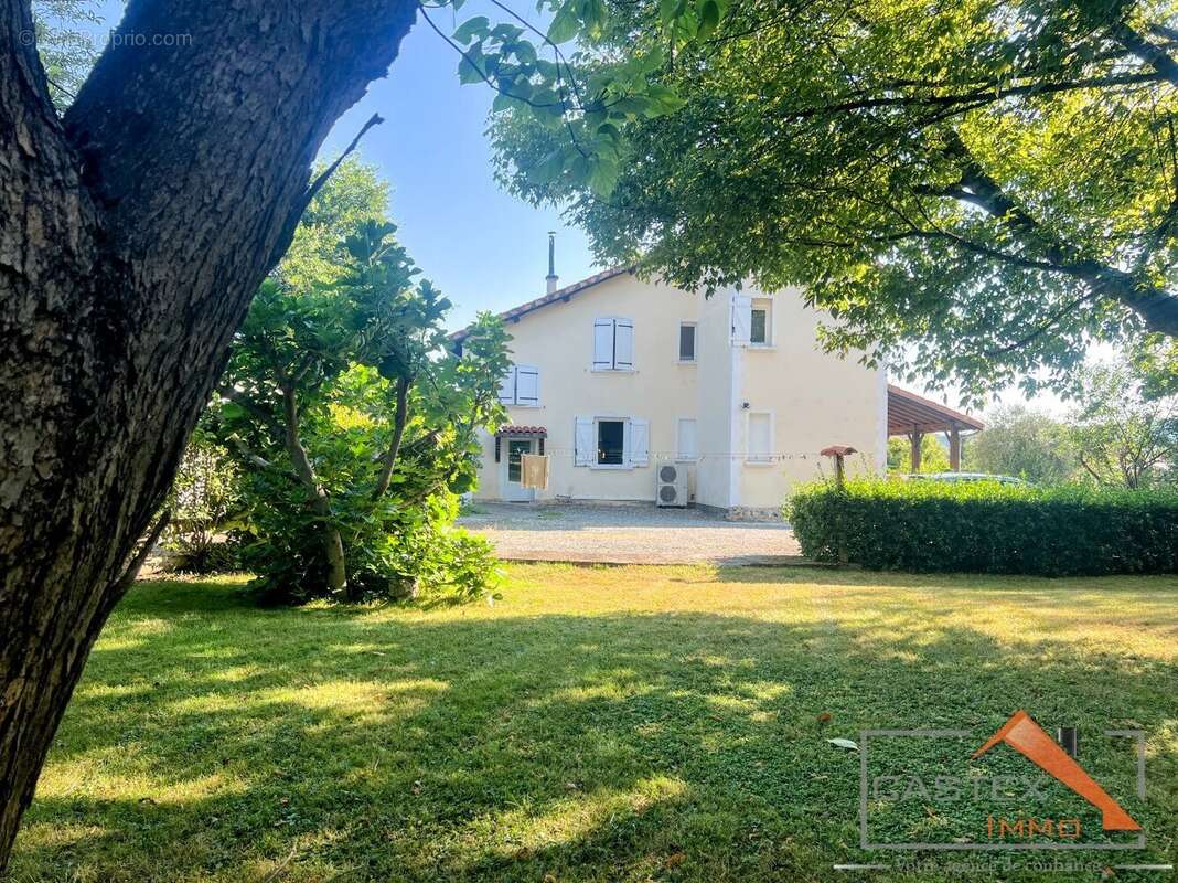 Maison spacieuse avec piscine et grands extérieurs à Mane 31260 - photo 27