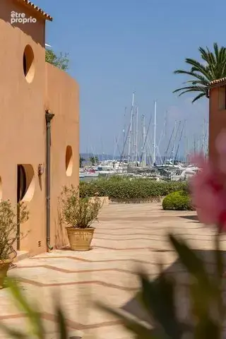 Appartement 73 m² à Hyeres  - photo 2