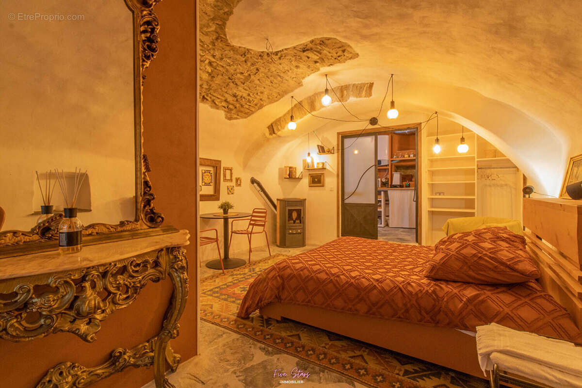 Appartement à MENTON