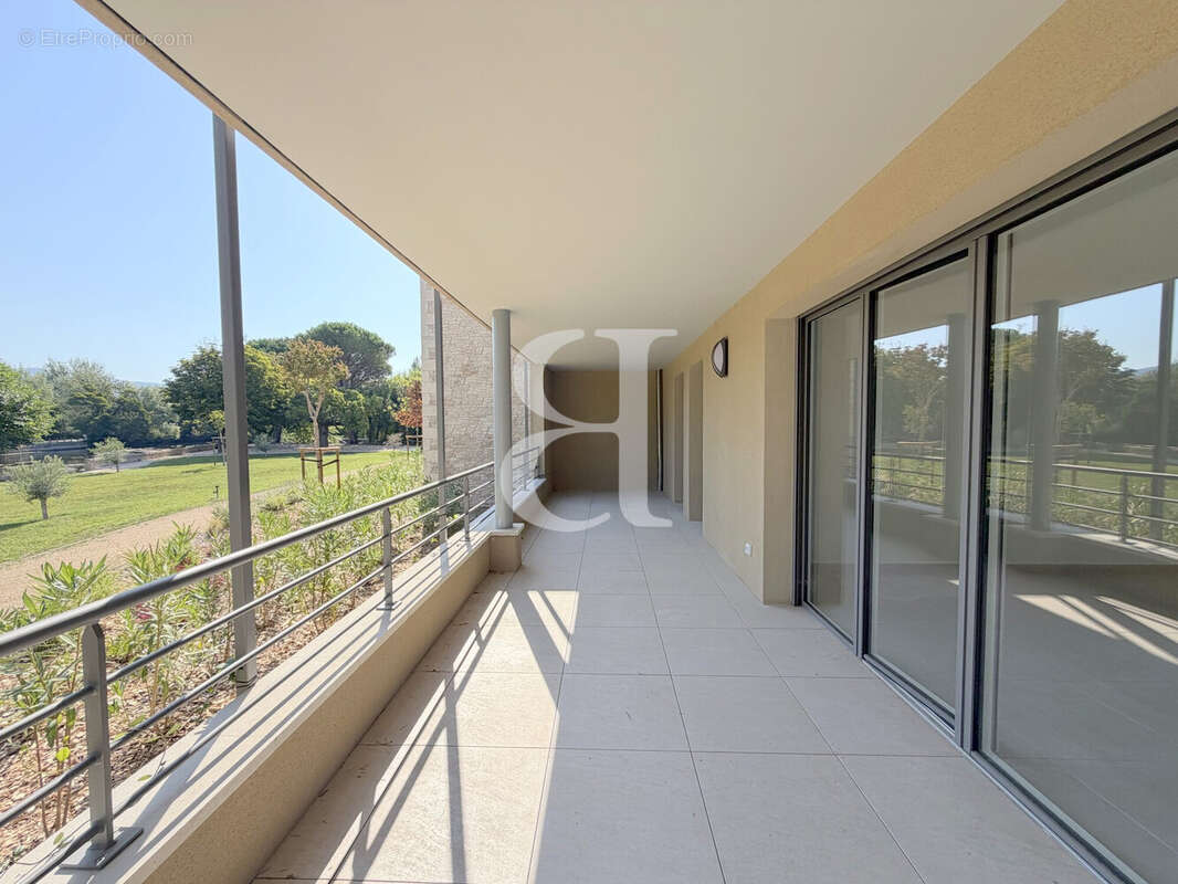 Appartement 111 m² à L'isle-Sur-La-Sorgue  - photo 3