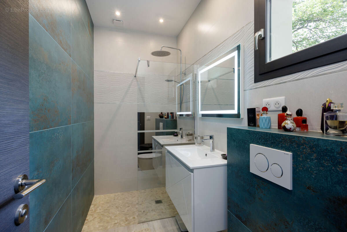 Maison à TOURRETTES-SUR-LOUP