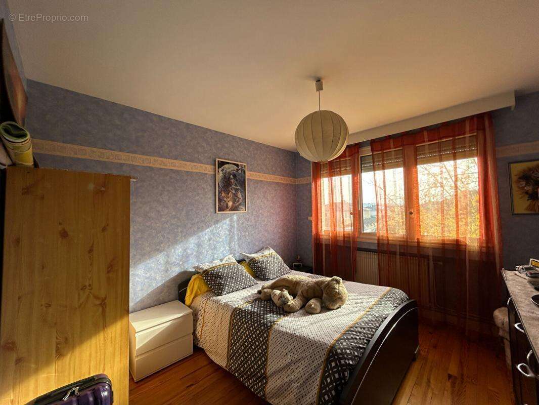 Appartement à LE COTEAU