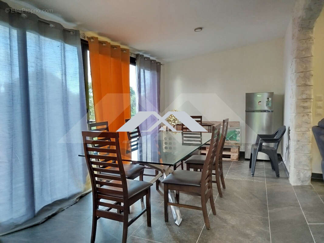 Maison à SAINT-BENOIT