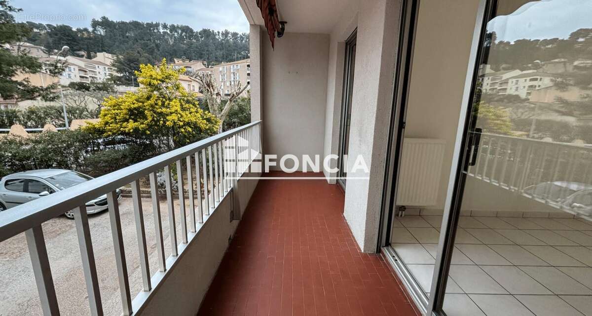 Appartement à HYERES