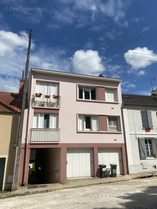 Appartement à LIMOURS