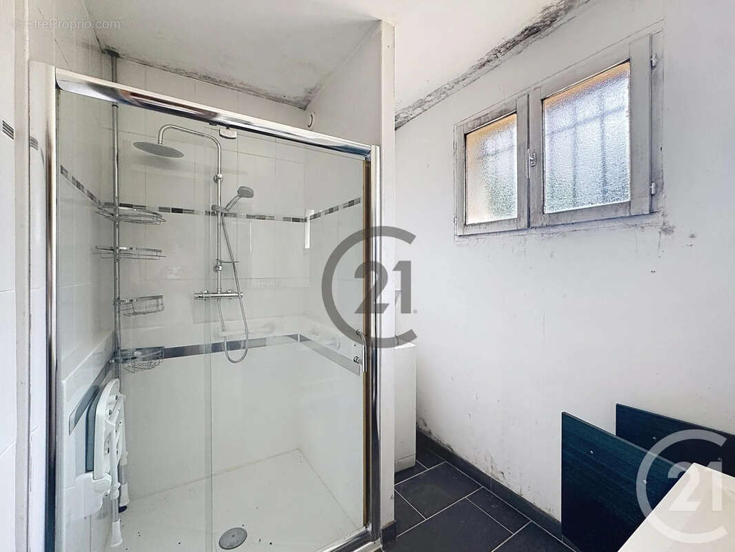 Maison 103 m² à Saint-Martin-Du-Tertre  - photo 7