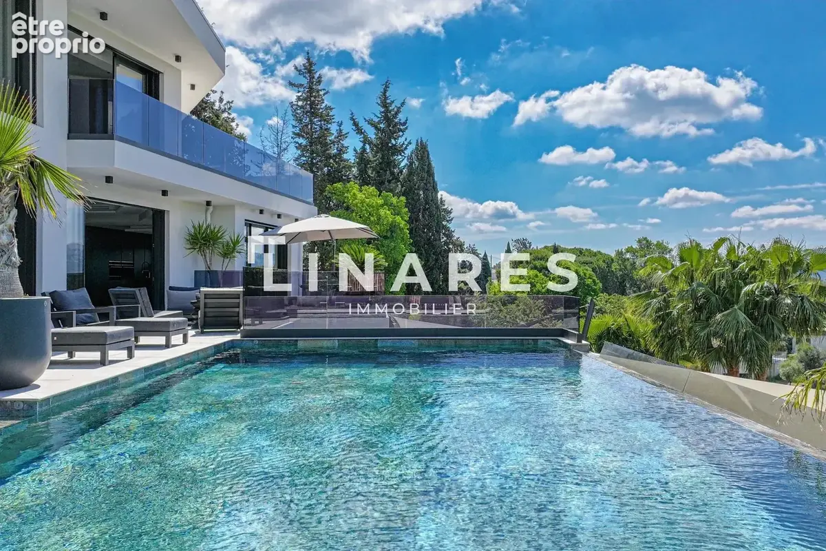 LA SOMPTUEUSE - Villa T6 de 420m2 - Terrain 3500m2 - Piscine - Foot - Pétanque - Cinéma - Jeux - 13011 - photo 22