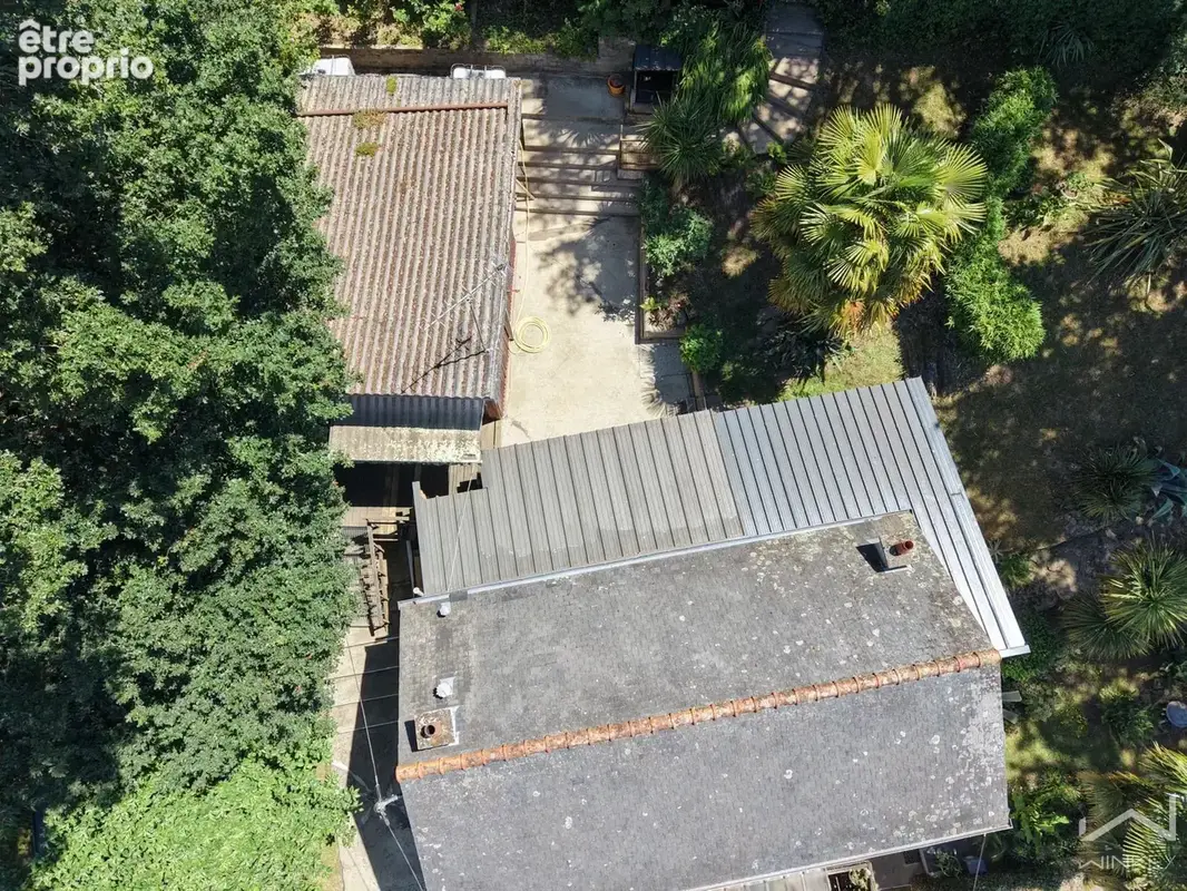 ensemble immobilier : maison rénovée + chalet a rénover  sur 1600 m2 terrain - photo 4