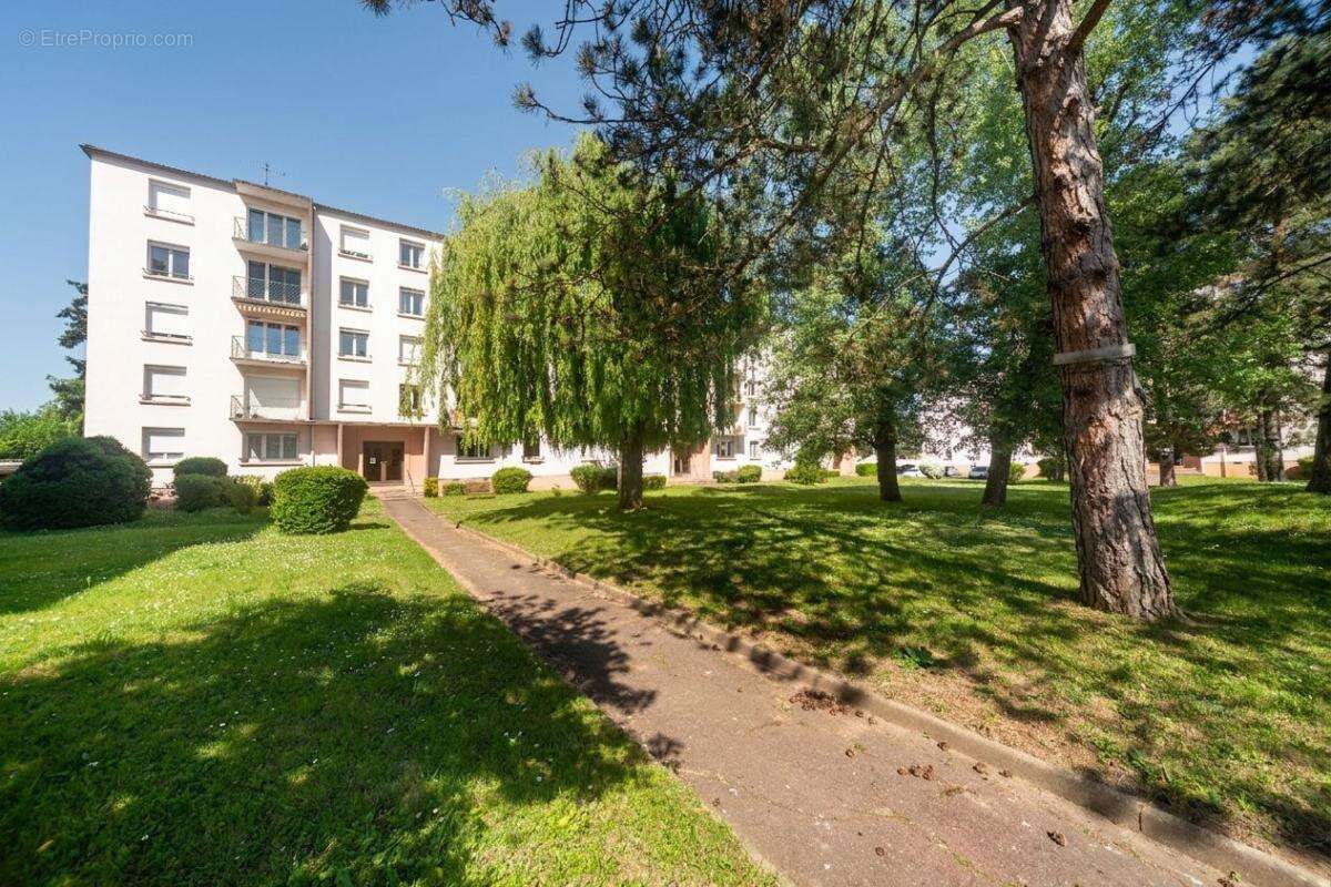 Appartement à CHARNAY-LES-MACON