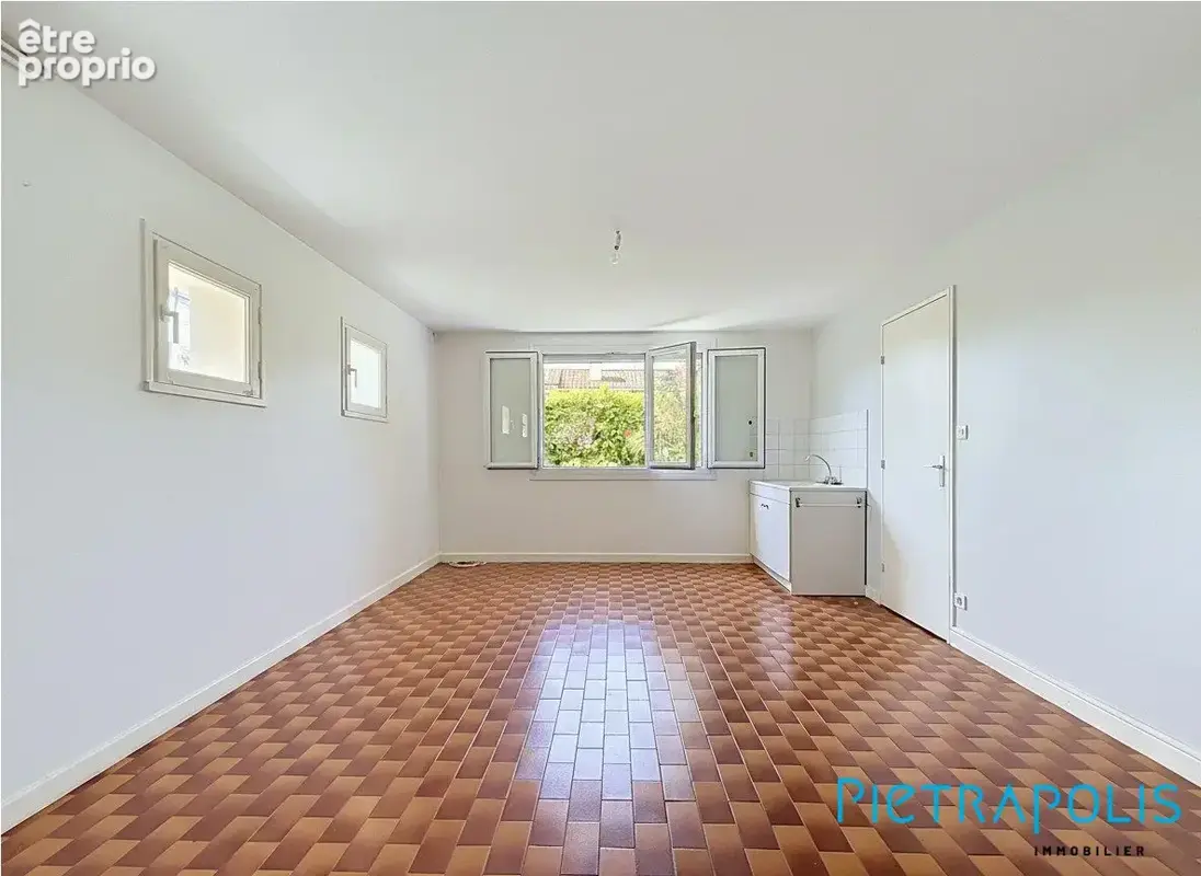 Maison 7 pièces 130 m² à vendre à Meyzieu (69330) - photo 9